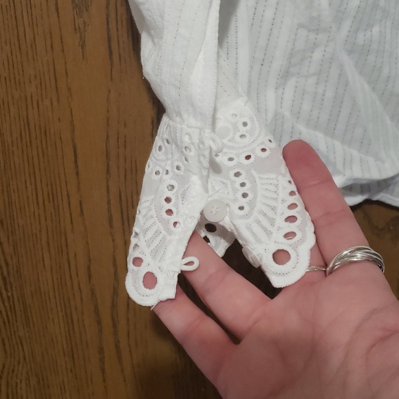 ๐ฅ๐HP๐New boutique long sleeved button top - Picture 9 of 13